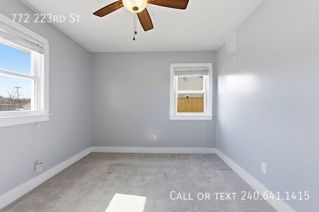 Building Photo - 772 223rd St