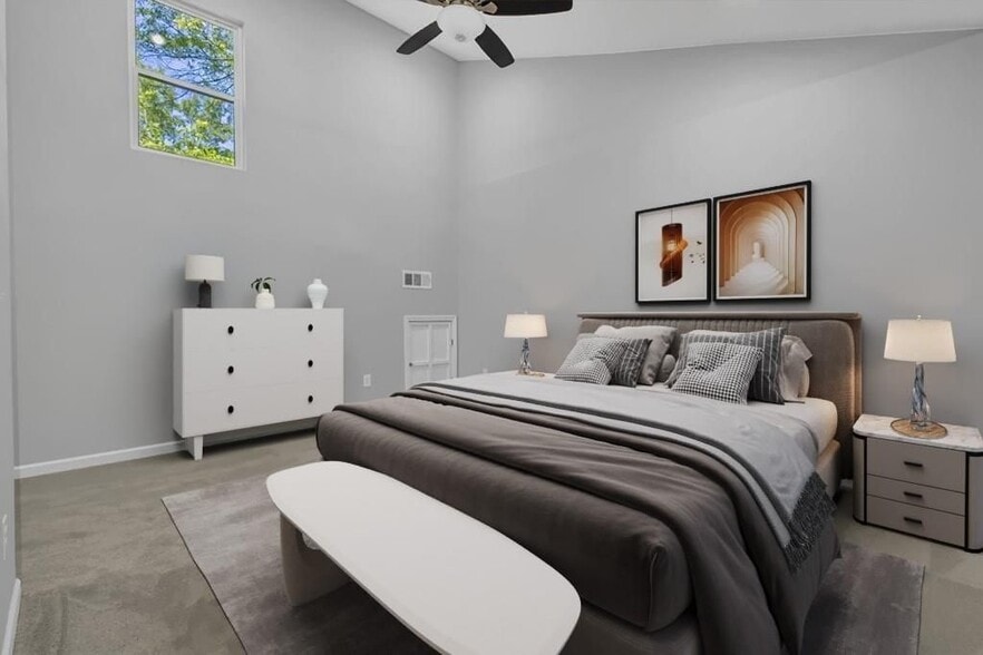 Building Photo - 1080 Westmont Rd SW