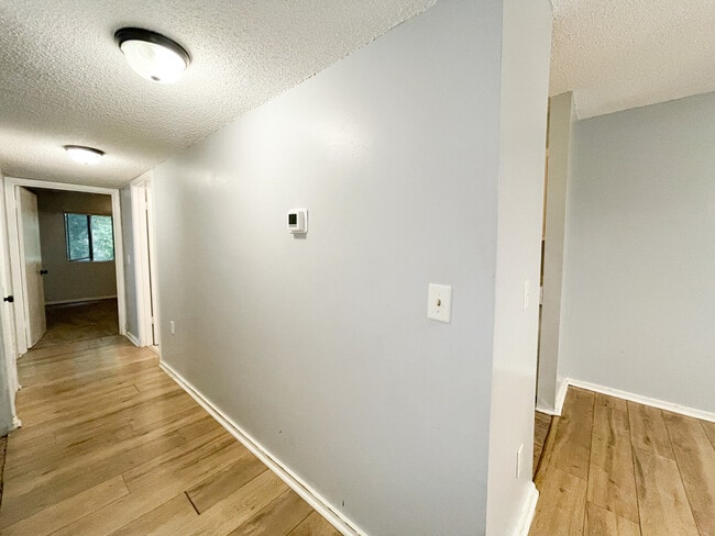 Building Photo - 1208 Bush River Rd