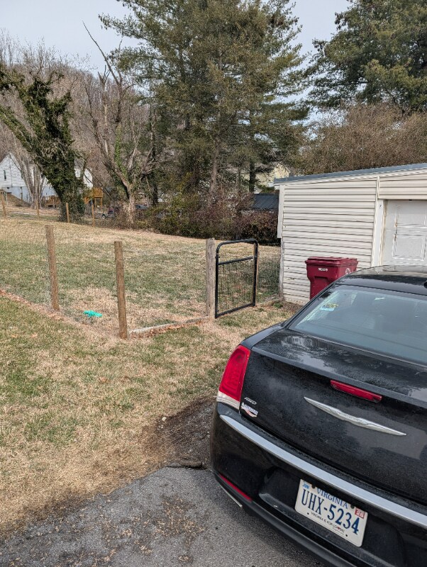 Building Photo - 1001 E Main St