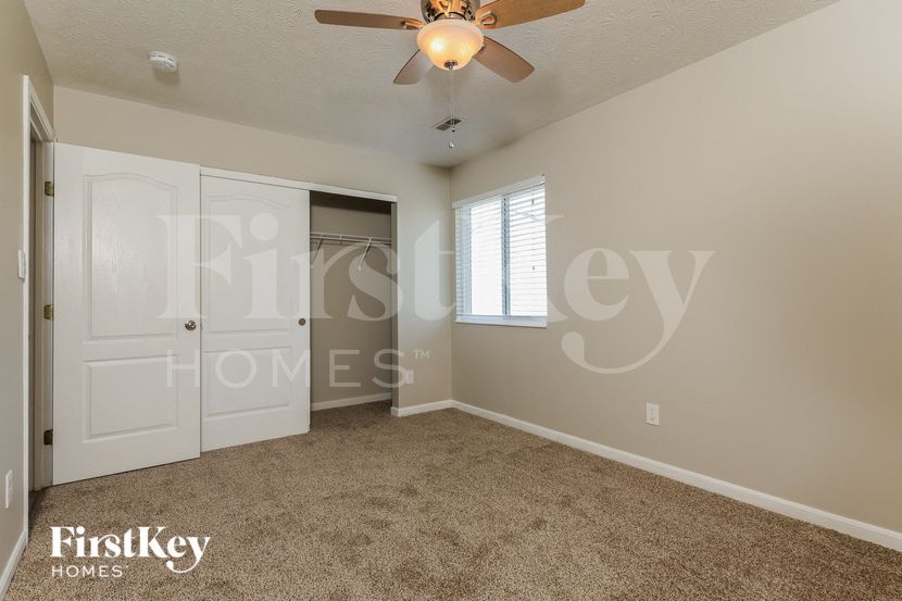 Building Photo - 160 Cambridge Dr