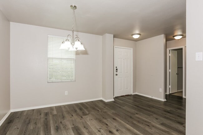 Building Photo - 1021 Badger Run