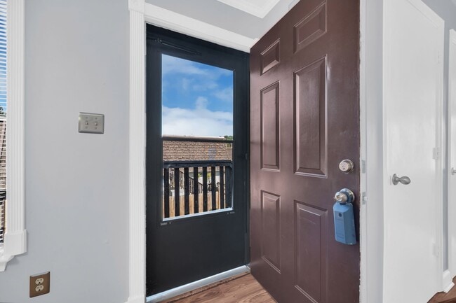 Building Photo - 1635 Ocean Bay Dr