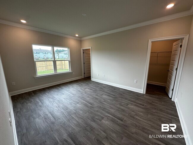 Building Photo - 32236 Revere Dr