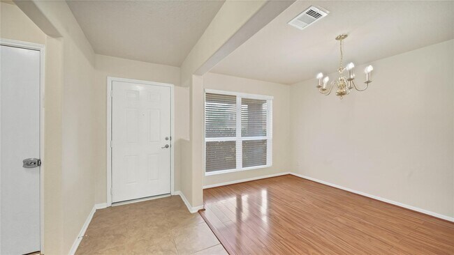Building Photo - 5050 Ivy Fair Way