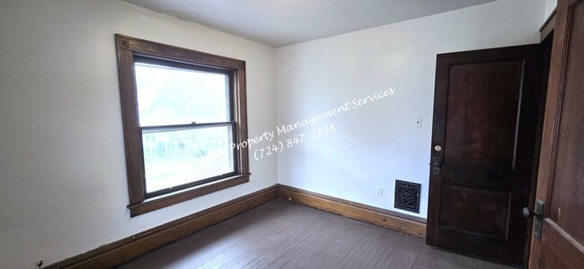 Building Photo - 180 Cedar Ave