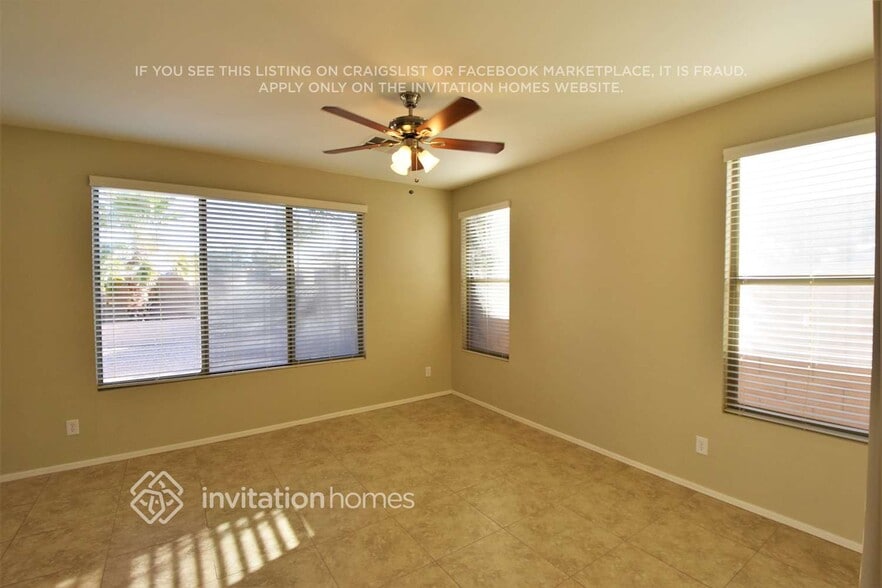 Building Photo - 14921 W Lisbon Ln