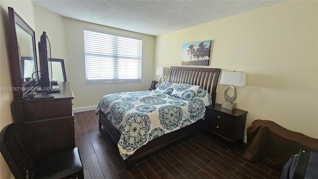 Building Photo - 1980 S Ocean Dr