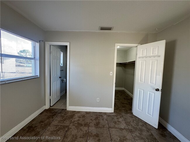 Building Photo - 3308 Valerie Blvd