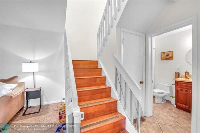 Building Photo - 3655 Cocoplum Cir