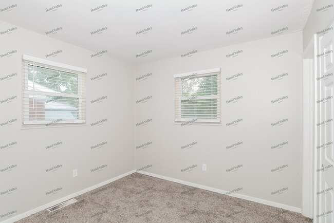 Building Photo - 1977 Windmill Way