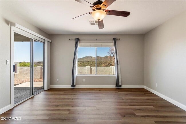 Building Photo - 15461 E Golden Eagle Blvd