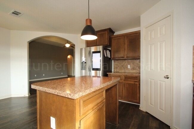 Building Photo - 4 Bedroom in Copperas Cove’s House Creek N...