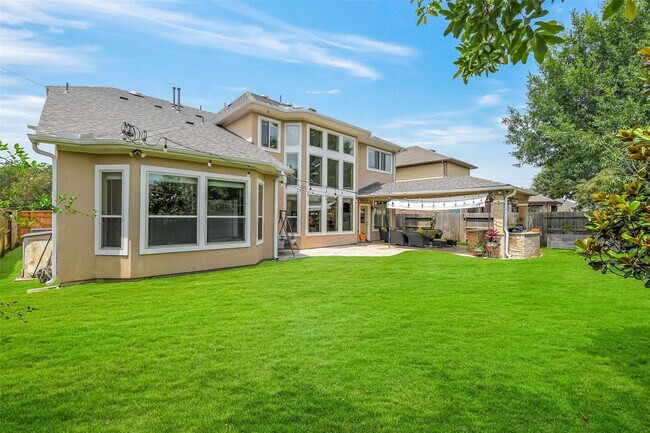 Building Photo - 28606 Rolling Ridge Dr