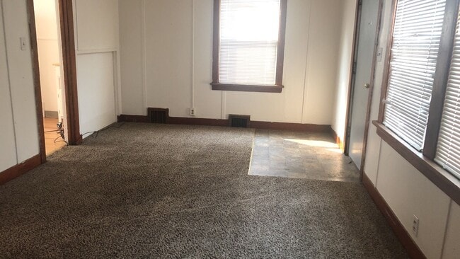 Building Photo - 675-677 NE Opal Street