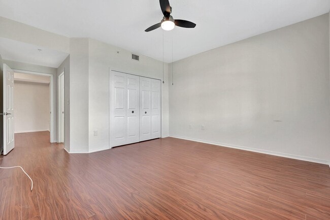 Building Photo - 15055 Michelangelo Blvd