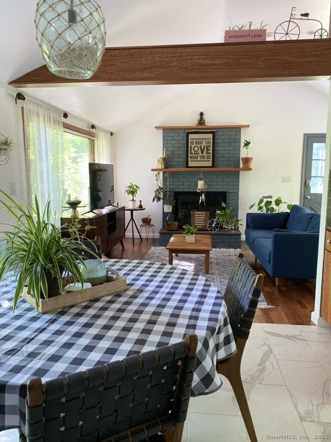 Building Photo - 106 Injun Hollow Rd