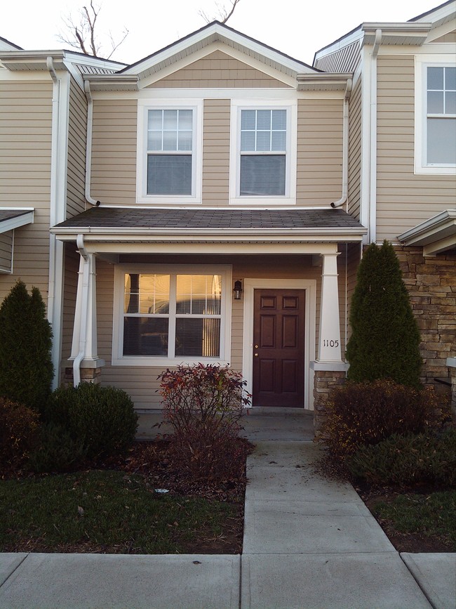 Building Photo - Greendale Townhomes