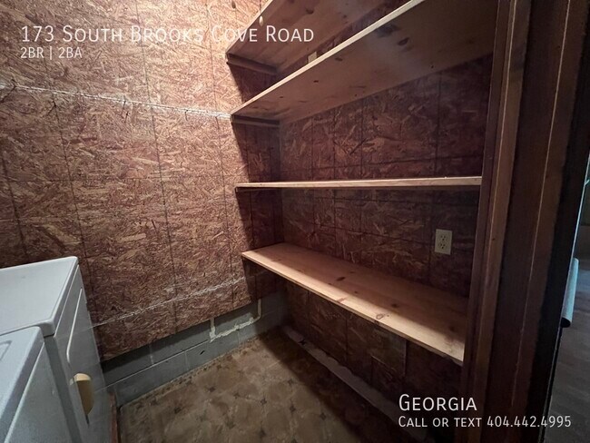 Building Photo - 173 S Brooks Cove Rd