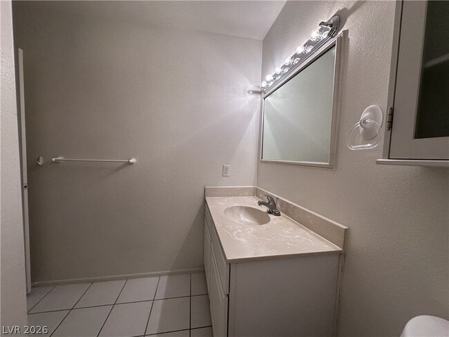 Building Photo - 7213 Roe Ct