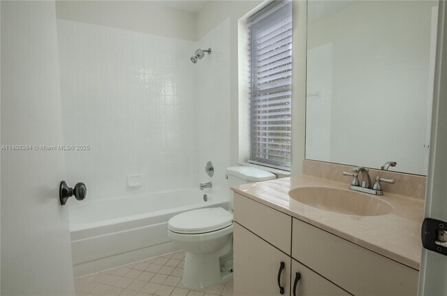 Building Photo - 7440 NW 65th Ln