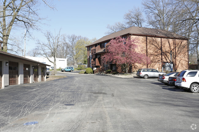 Building Photo - Edgewood Apartments