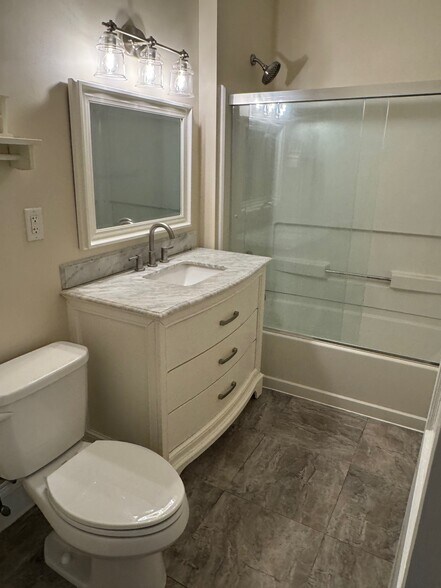 Bathroom - 10 Bretton Rd