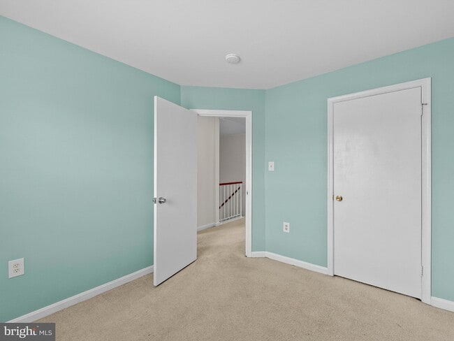 Building Photo - 2178 Mager Dr