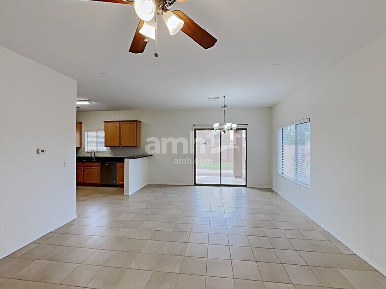 Building Photo - 91 N Mail Station Ln