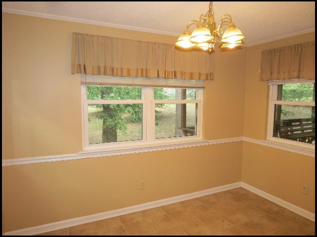 Building Photo - 12 Cedar Point Ct