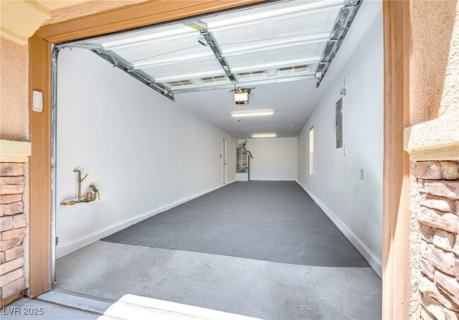 Building Photo - 10436 Bay Ginger Ln