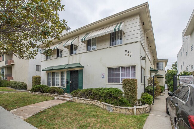 Building Photo - 244 S Doheny Dr