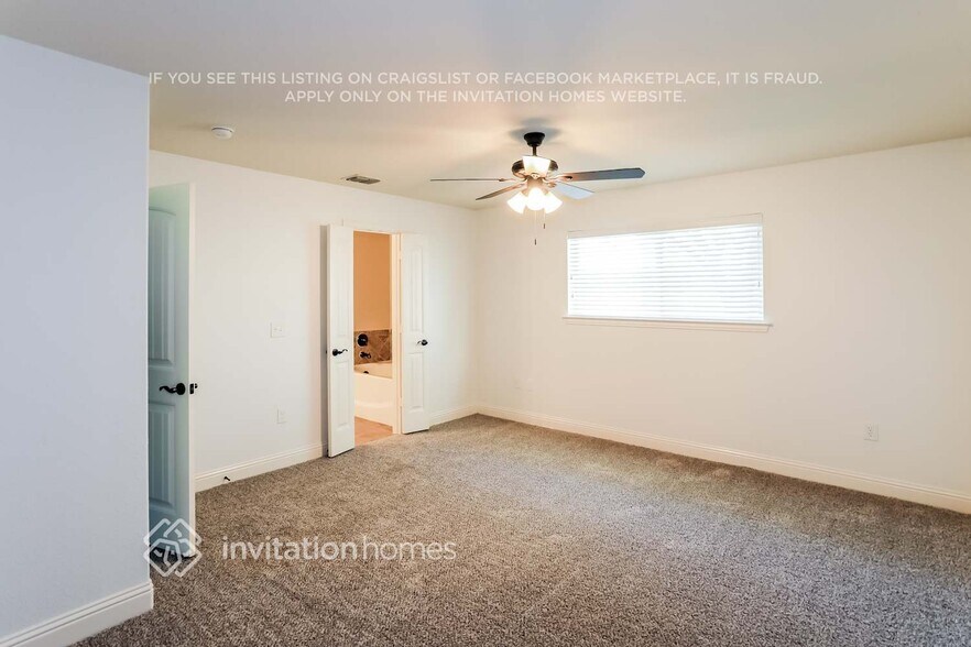 Building Photo - 2101 Colonial Dr