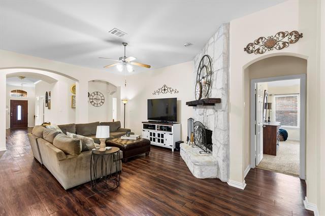 Building Photo - 332 Highland Ridge Dr