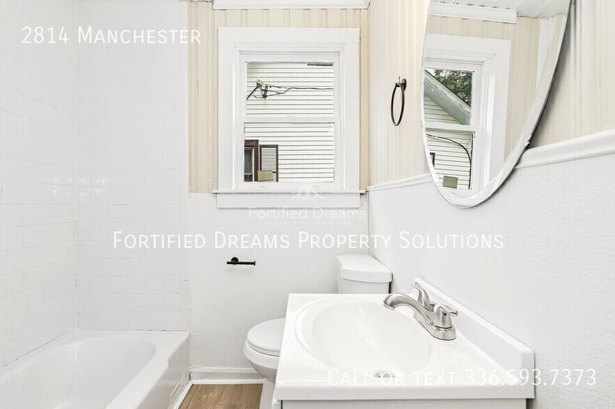 Building Photo - 2814 Manchester-