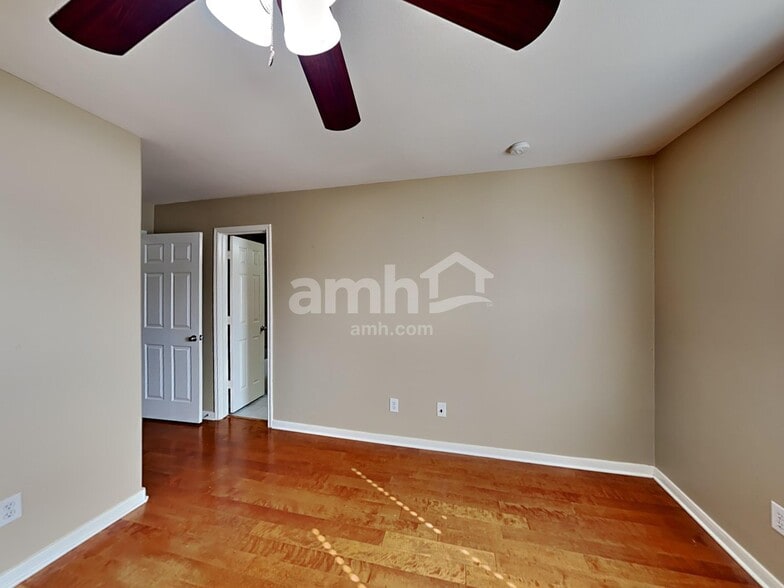 Building Photo - 4403 Thistle Pond Ct