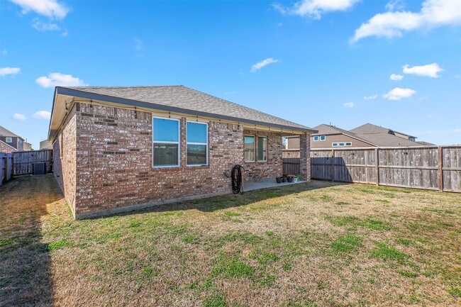 Building Photo - 2116 Sweet Bay Dr