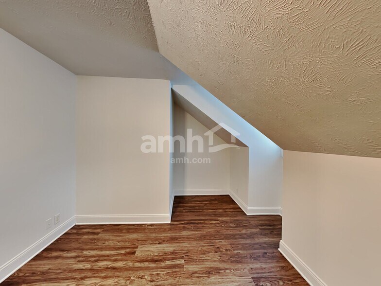 Building Photo - 3314 Hopewell Ct