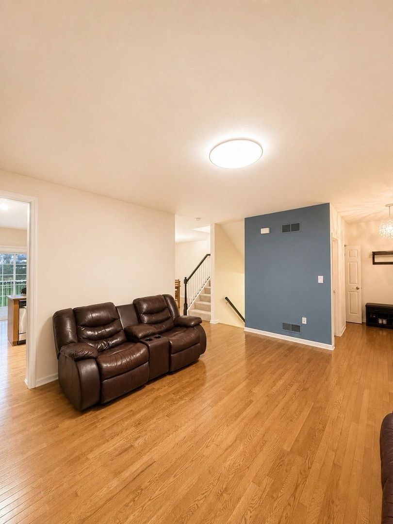 Building Photo - 10551 Cherry Grove Ct