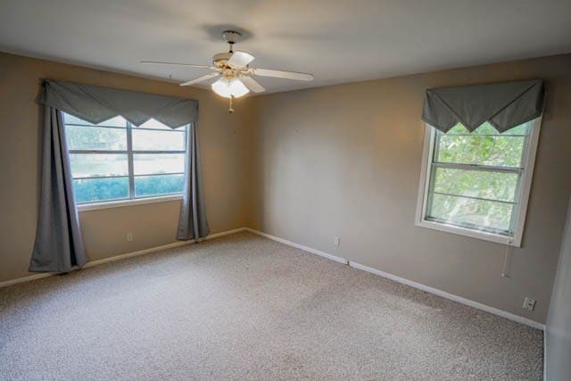Building Photo - 204 Manor Dr