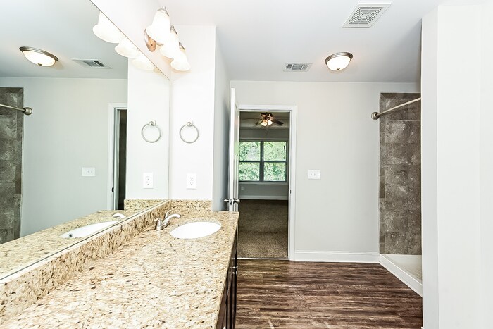 Building Photo - 1020 Allegiance Dr