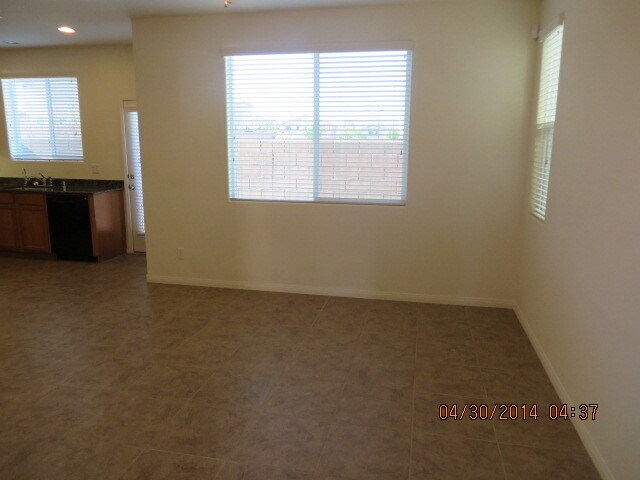 Building Photo - 3 Bedroom, 2.5 Bath Two Story Home Located...