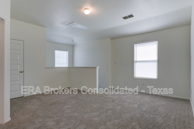 Building Photo - 5407 Shasta Pl