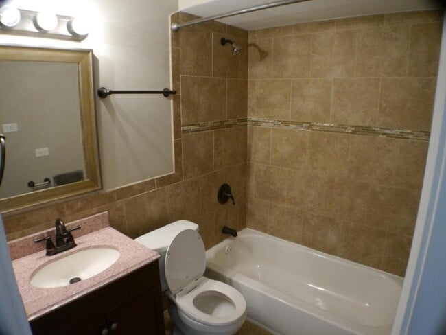 Building Photo - 11937 S Hamlin Ave