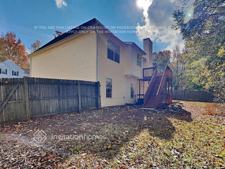 Building Photo - 7339 Essex Dr