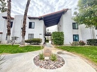Building Photo - AVAILABLE NOW!! 3 Bedroom 2 Bathroom Condo in Palm Springs!