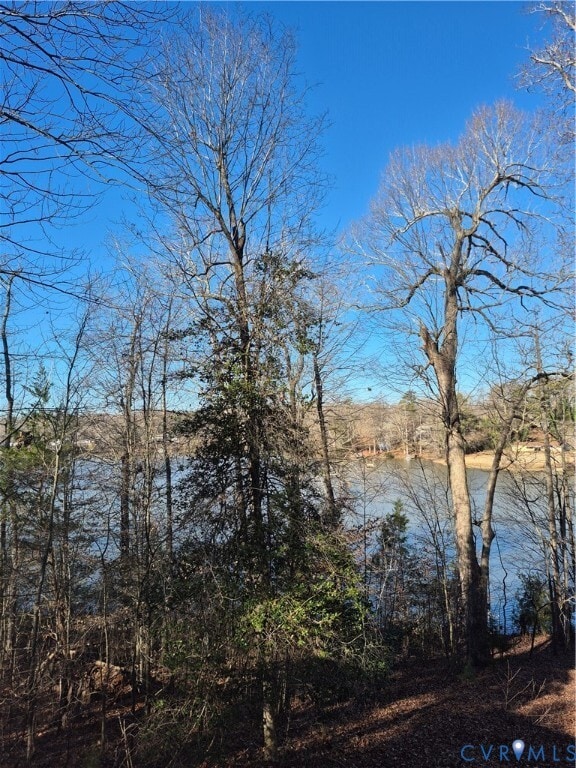 Building Photo - 6308 Lakeshore Dr