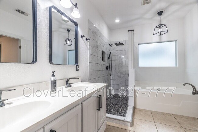 Building Photo - 103 Silver Terrace