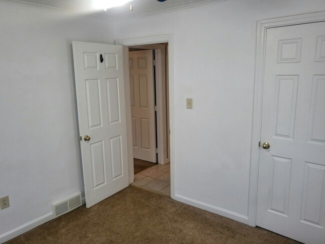 Building Photo - 259 Pleasant Dr