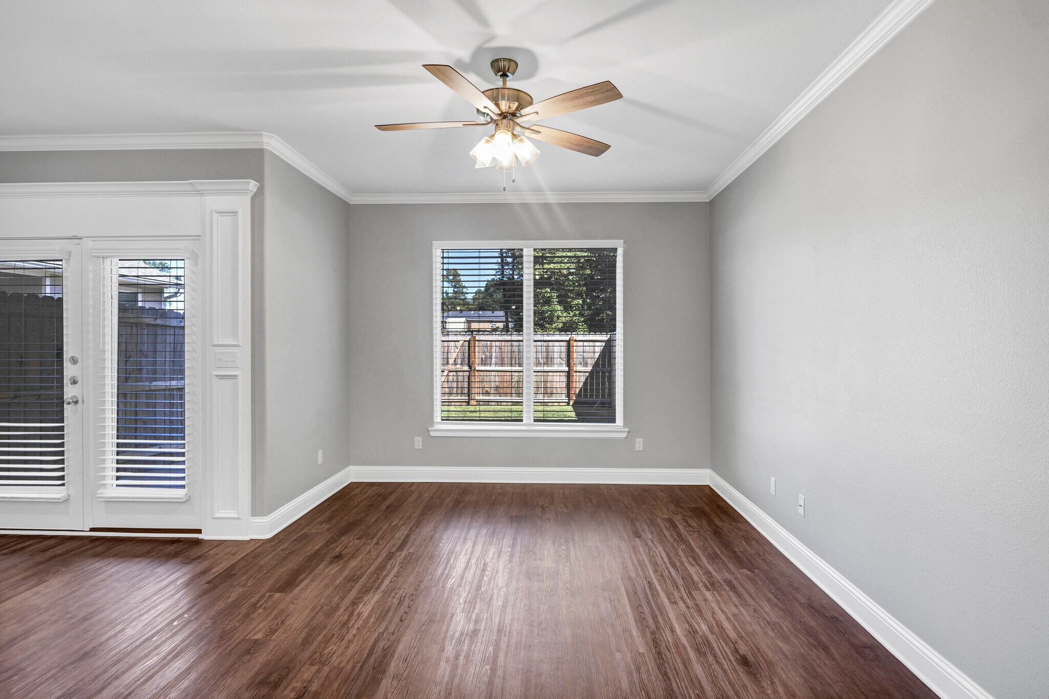 Building Photo - 16111 Pawnee Dr